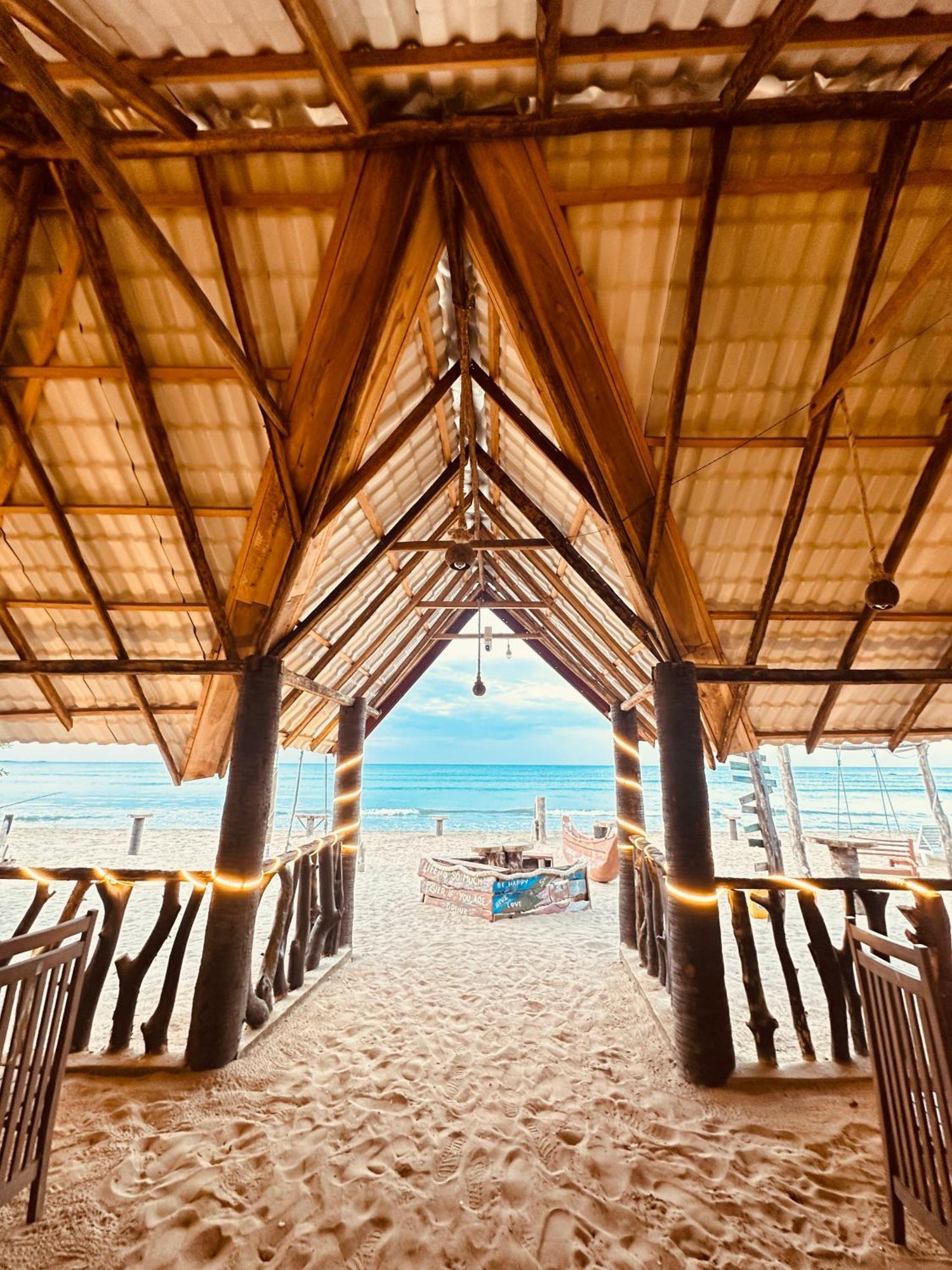 Surfing Beach Nilaveli Trikunamalaja Zewnętrze zdjęcie